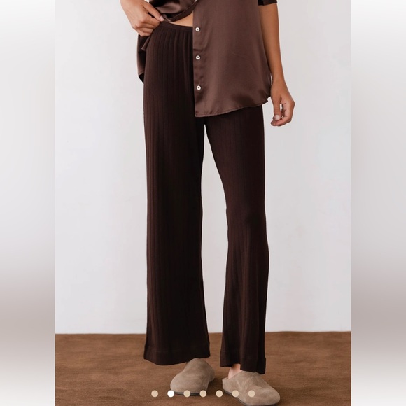 DONNI. Pants - Donni Pointelle Simple Crop Pant